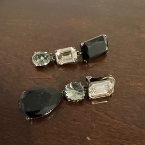 Oscar De La Renta Clip in statement earrings